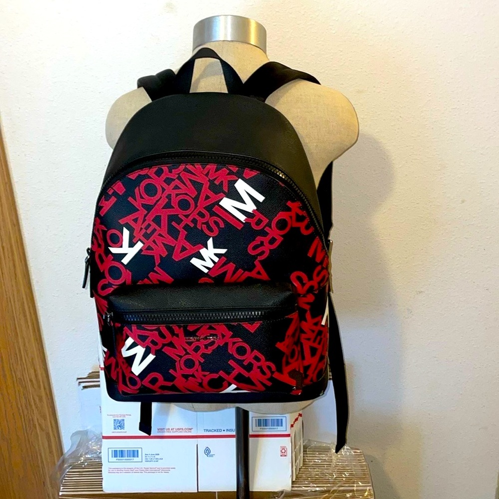 Michael kors back pack